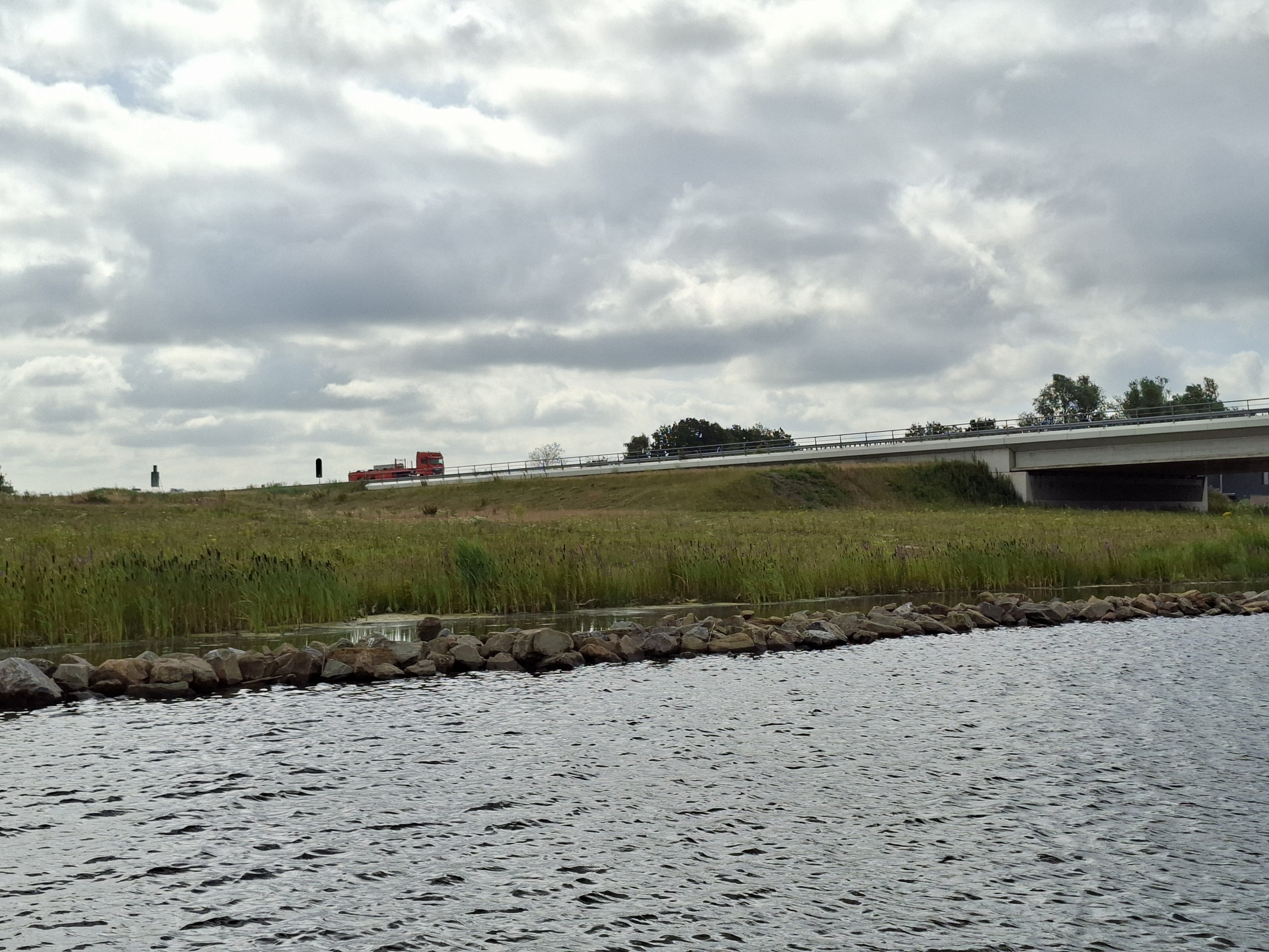 Voor het project werden natuurvriendelijke oevers gerealiseerd