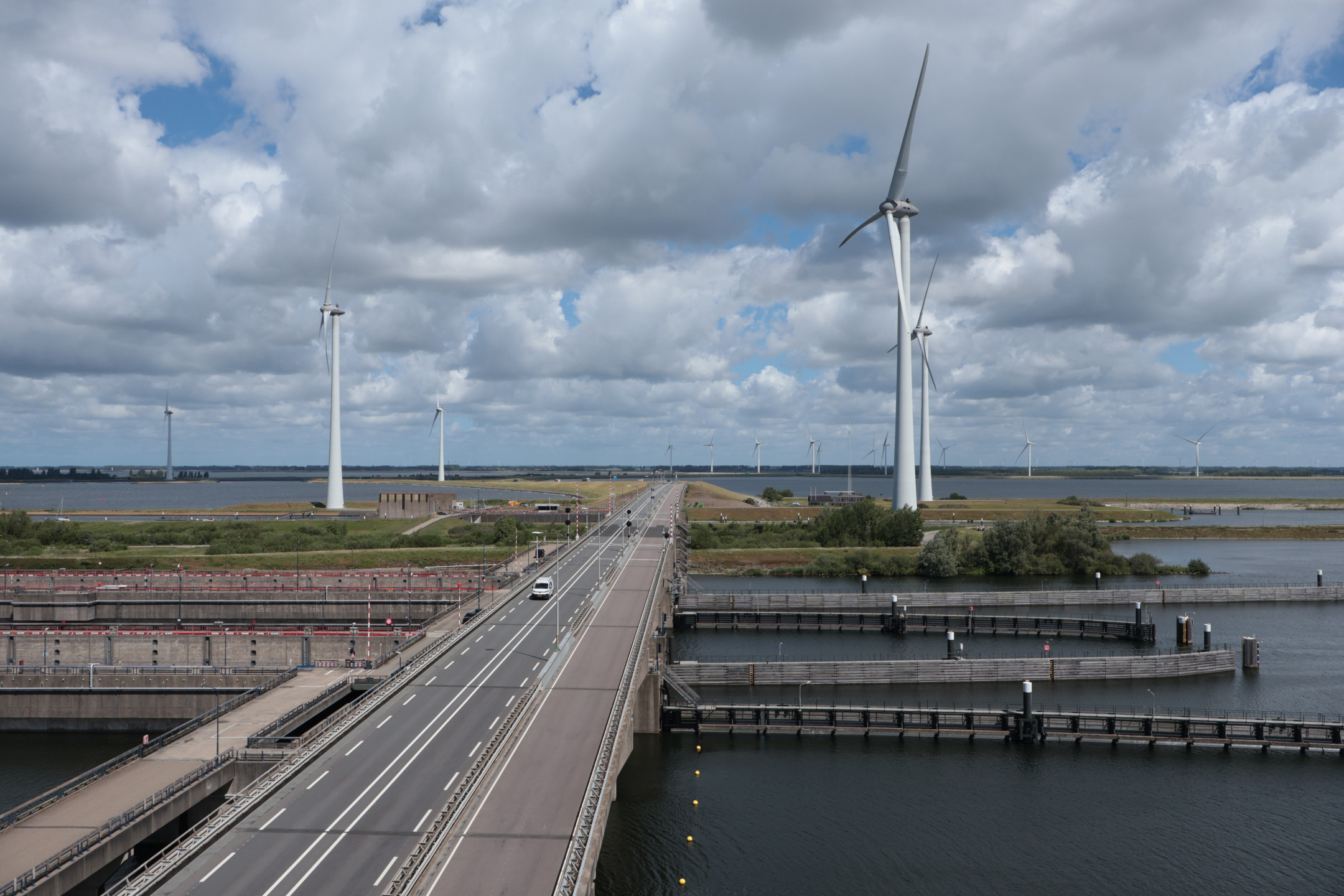 Het Krammersluizencomplex